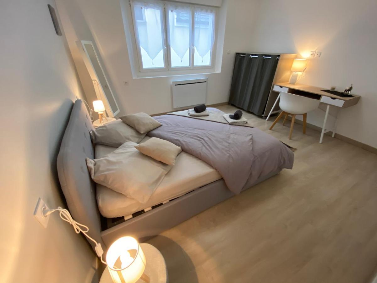 Toul Appartement Entier Avec Parking Prive Au Calme Cosy A Etage Avec Balcon Exteriör bild