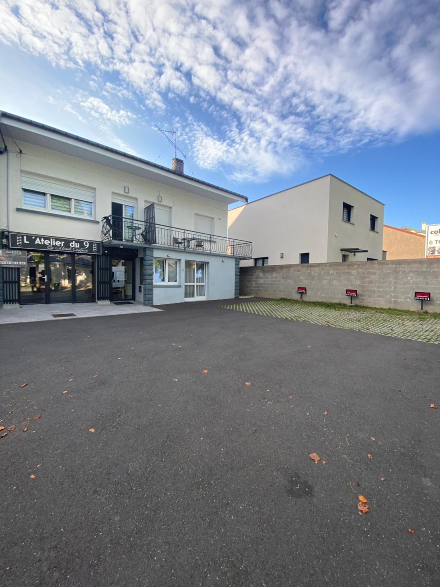 Toul Appartement Entier Avec Parking Prive Au Calme Cosy A Etage Avec Balcon Exteriör bild