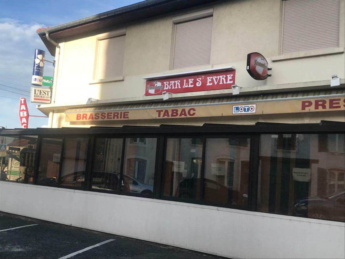 Toul Appartement Entier Avec Parking Prive Au Calme Cosy A Etage Avec Balcon Exteriör bild